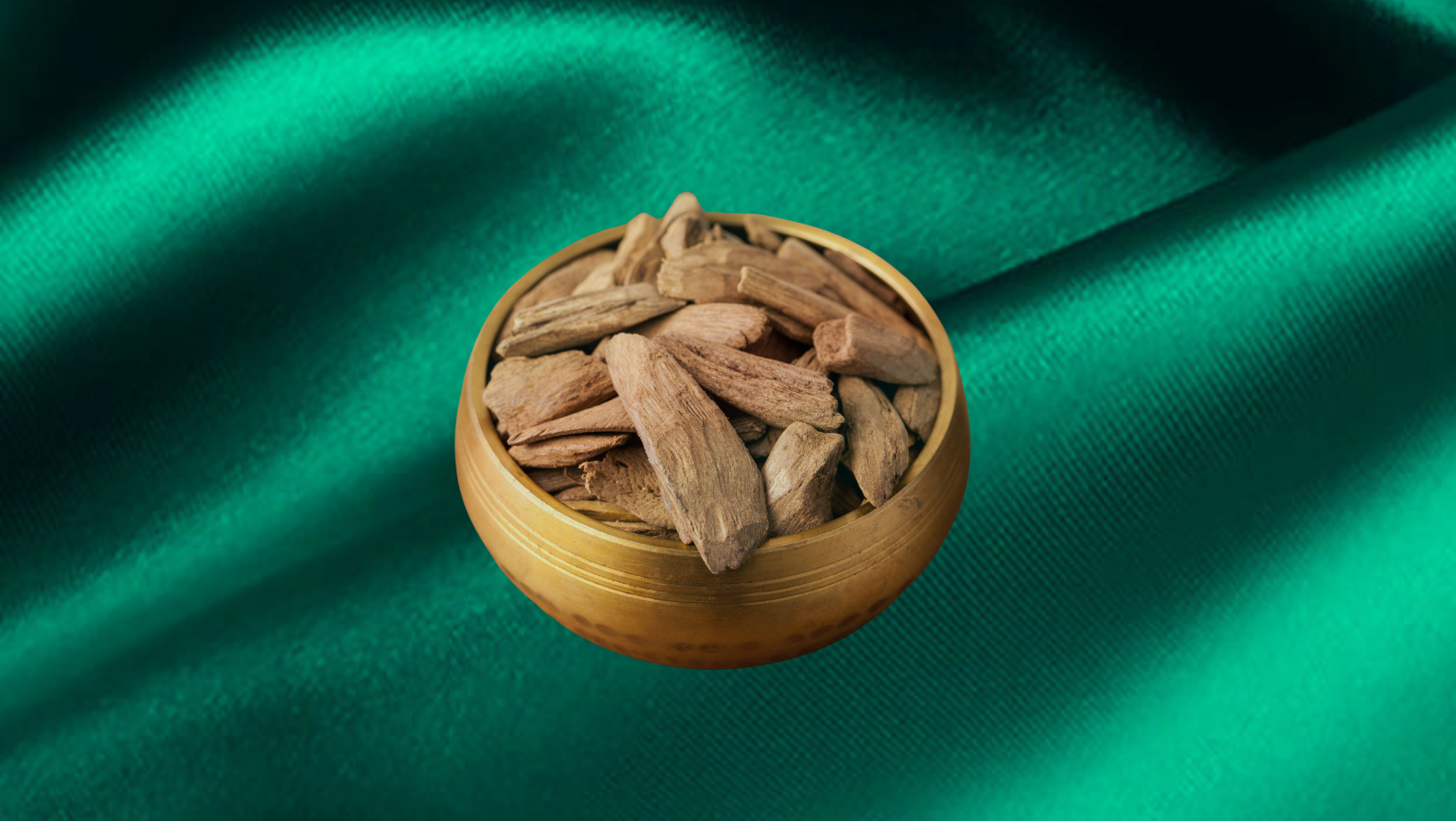 Diamond, Emerald & Oud